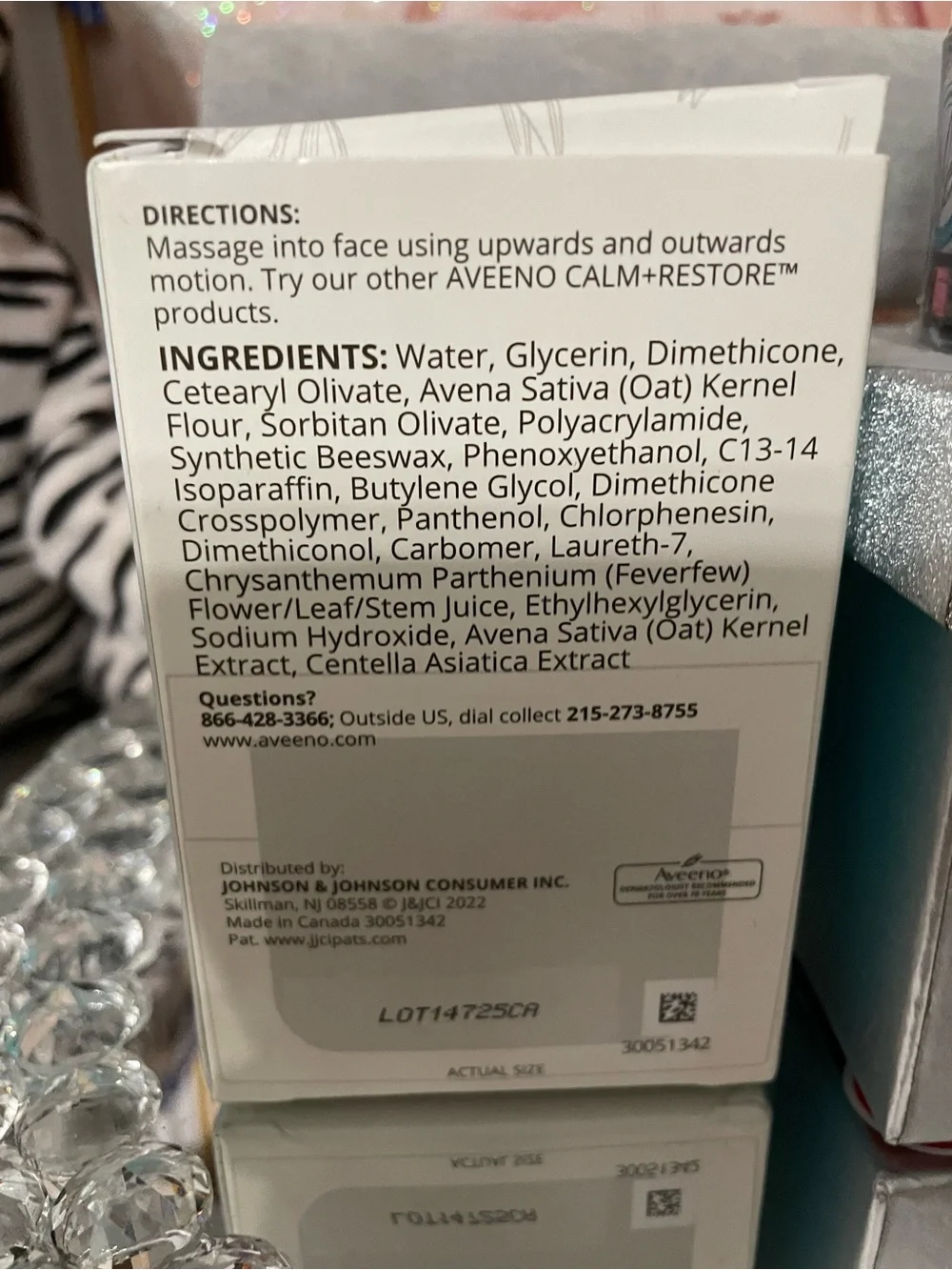 Aveeno calm and restore ( 2 jars) oat gel moisturizer 1.7 oz new